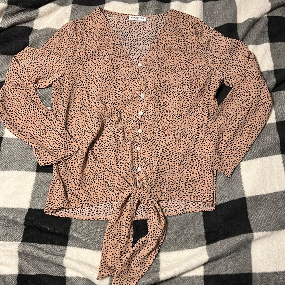 Solution brand long sleeve button down & tie blouse. Size medium